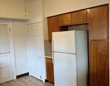 130 Poplar Street - Photo Thumbnail 9