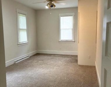 130 Poplar Street - Photo Thumbnail 10