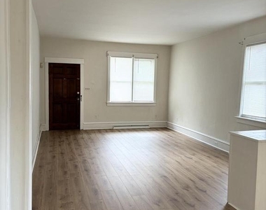 130 Poplar Street - Photo Thumbnail 1