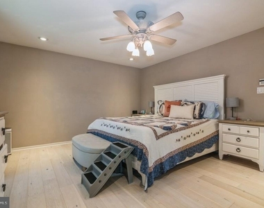 104 Apley Drive - Photo Thumbnail 11