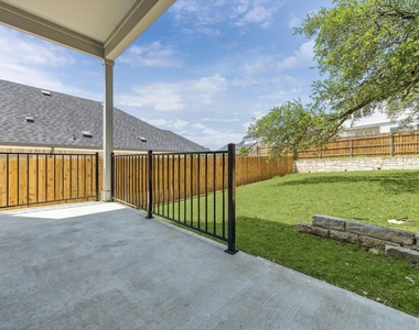 806 Dayton Dr - Photo Thumbnail 23