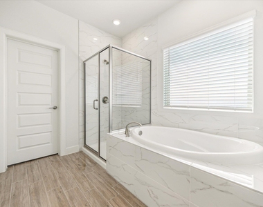 806 Dayton Dr - Photo Thumbnail 18
