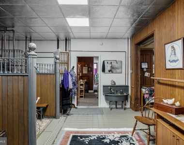 444 Shady Lane - Photo Thumbnail 27