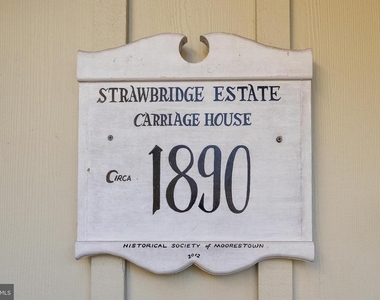 444 Shady Lane - Photo Thumbnail 1