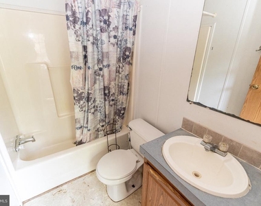 2350 Old Snow Hill Road - Photo Thumbnail 40