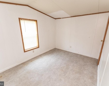 2350 Old Snow Hill Road - Photo Thumbnail 43