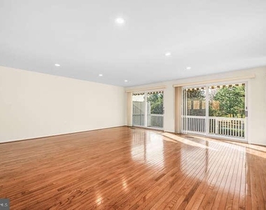 24700 Deepwater Point - Photo Thumbnail 10