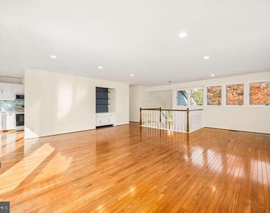 24700 Deepwater Point - Photo Thumbnail 11
