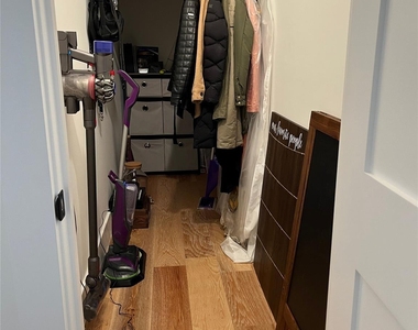 1122 Kirk Ave - Photo Thumbnail 7