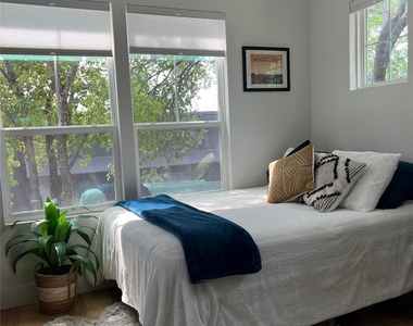 1122 Kirk Ave - Photo Thumbnail 9