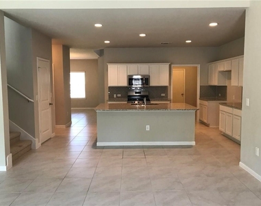 2205 Bettylou Ln - Photo Thumbnail 6