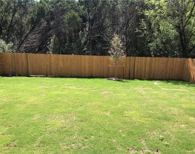 2205 Bettylou Ln - Photo Thumbnail 20