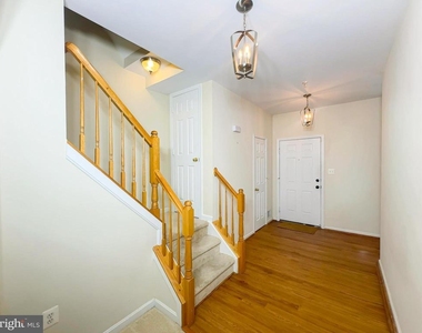 9707 Quiet Brook Lane - Photo Thumbnail 4