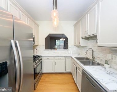 9707 Quiet Brook Lane - Photo Thumbnail 6