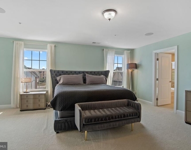 14202 Bentley Park Drive - Photo Thumbnail 23