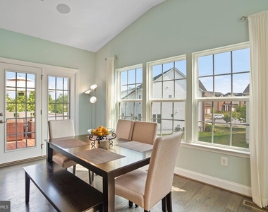 14202 Bentley Park Drive - Photo Thumbnail 15