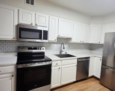 4516 Gretna Street - Photo Thumbnail 9