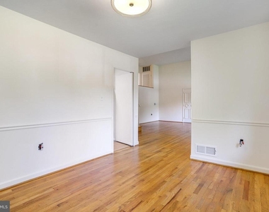4516 Gretna Street - Photo Thumbnail 6