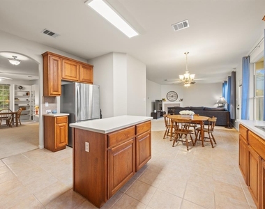 2306 Caprock Pl - Photo Thumbnail 11