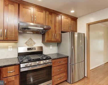 7133 Swansong Way - Photo Thumbnail 12
