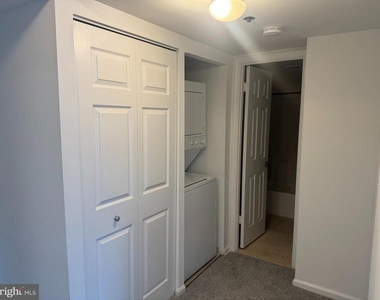 10101 Grosvenor Place - Photo Thumbnail 12