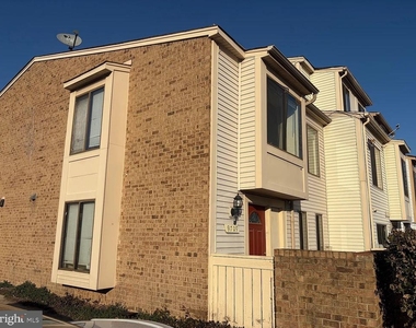9709 Docena Drive - Photo Thumbnail 1