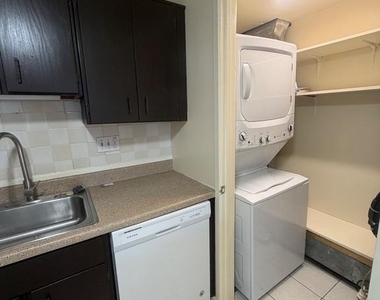 9709 Docena Drive - Photo Thumbnail 6