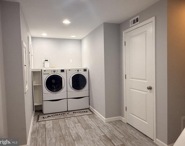 14643 Keeneland Circle - Photo Thumbnail 16
