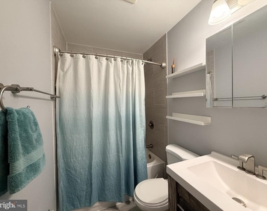 14643 Keeneland Circle - Photo Thumbnail 9