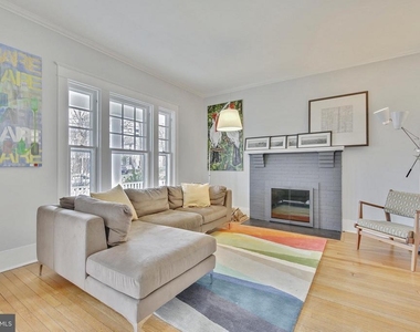 3515 Bradley Lane - Photo Thumbnail 4