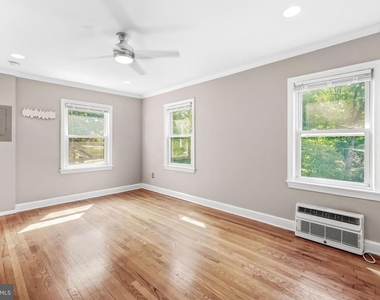 7300 Flower Avenue - Photo Thumbnail 4