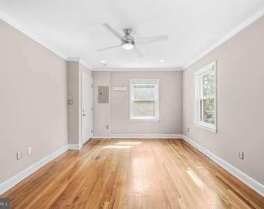 7300 Flower Avenue - Photo Thumbnail 6