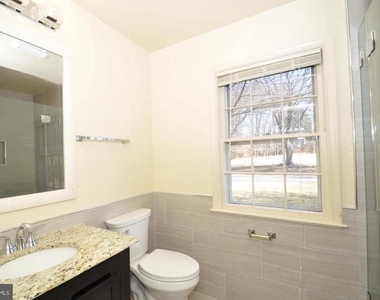 11132 Luxmanor Road - Photo Thumbnail 10