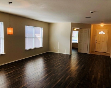 1304 Water Spaniel Way - Photo Thumbnail 6