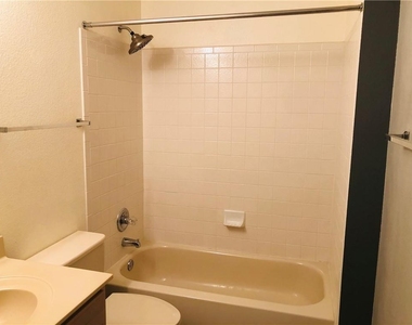 1304 Water Spaniel Way - Photo Thumbnail 14