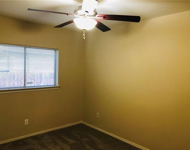 1304 Water Spaniel Way - Photo Thumbnail 16