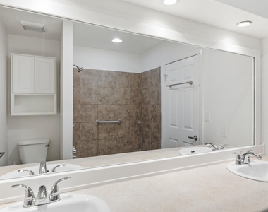 6108 Cherrylawn Cir - Photo Thumbnail 7
