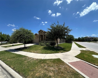 1919 Mexia Dr - Photo Thumbnail 1