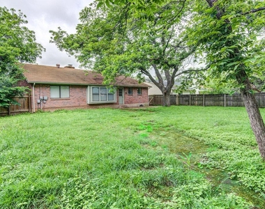12111 Missel Thrush Ct - Photo Thumbnail 21