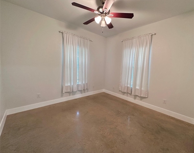 124 Pine Path - Photo Thumbnail 14