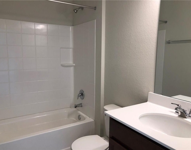 108 Yellowbark St - Photo Thumbnail 10