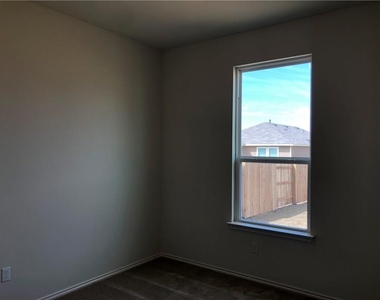 108 Yellowbark St - Photo Thumbnail 8