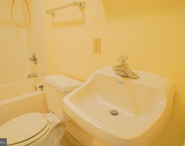800 Travers Street - Photo Thumbnail 47