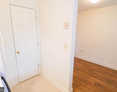 800 Travers Street - Photo Thumbnail 33