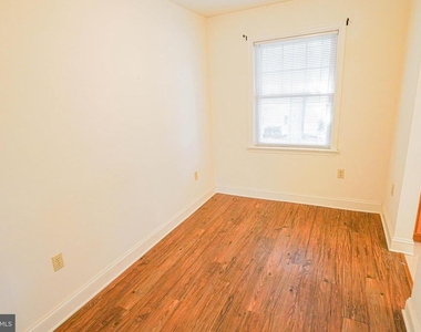 800 Travers Street - Photo Thumbnail 22