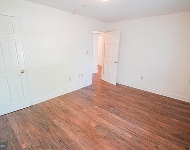 800 Travers Street - Photo Thumbnail 40