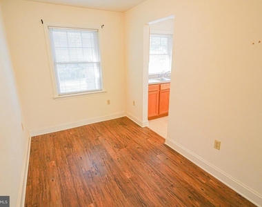 800 Travers Street - Photo Thumbnail 23