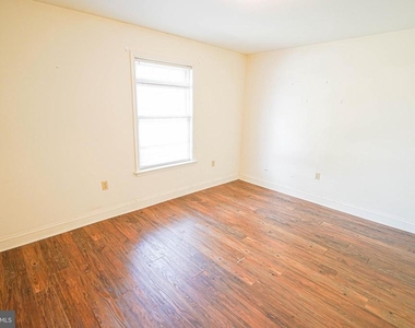 800 Travers Street - Photo Thumbnail 38