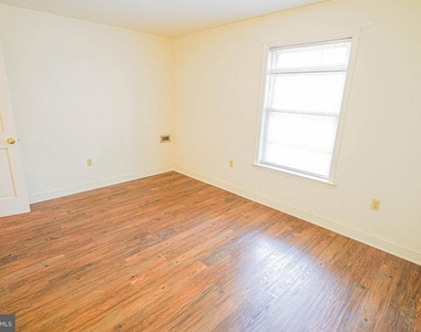 800 Travers Street - Photo Thumbnail 42