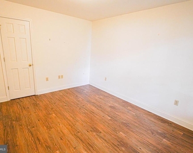 800 Travers Street - Photo Thumbnail 53